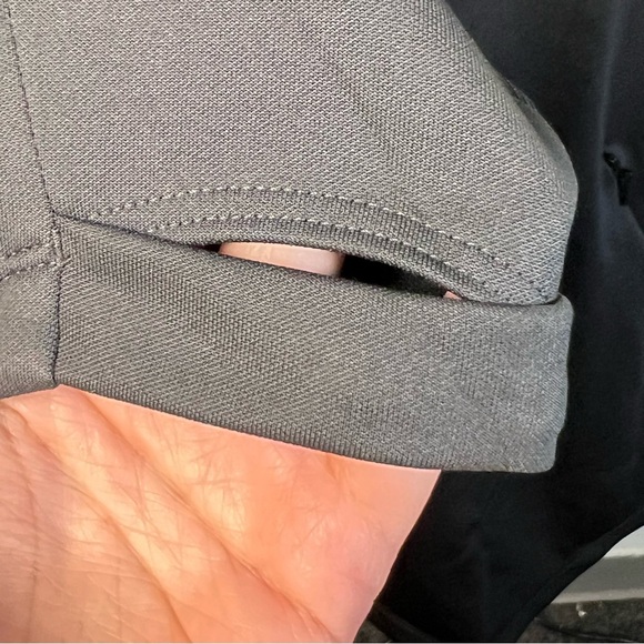 Nike Women’s Dri-Fit Slim Fit Hoodie Size M - Picture 2 of 11